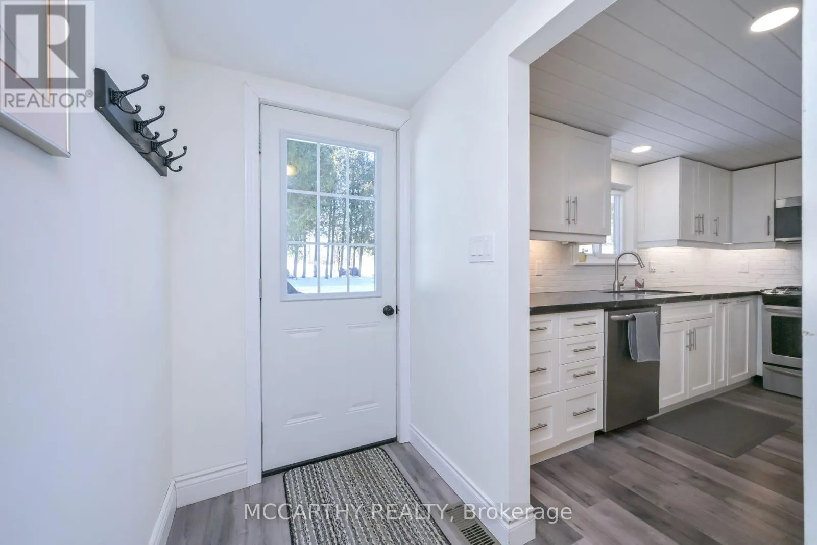 681141 260 SIDE ROAD