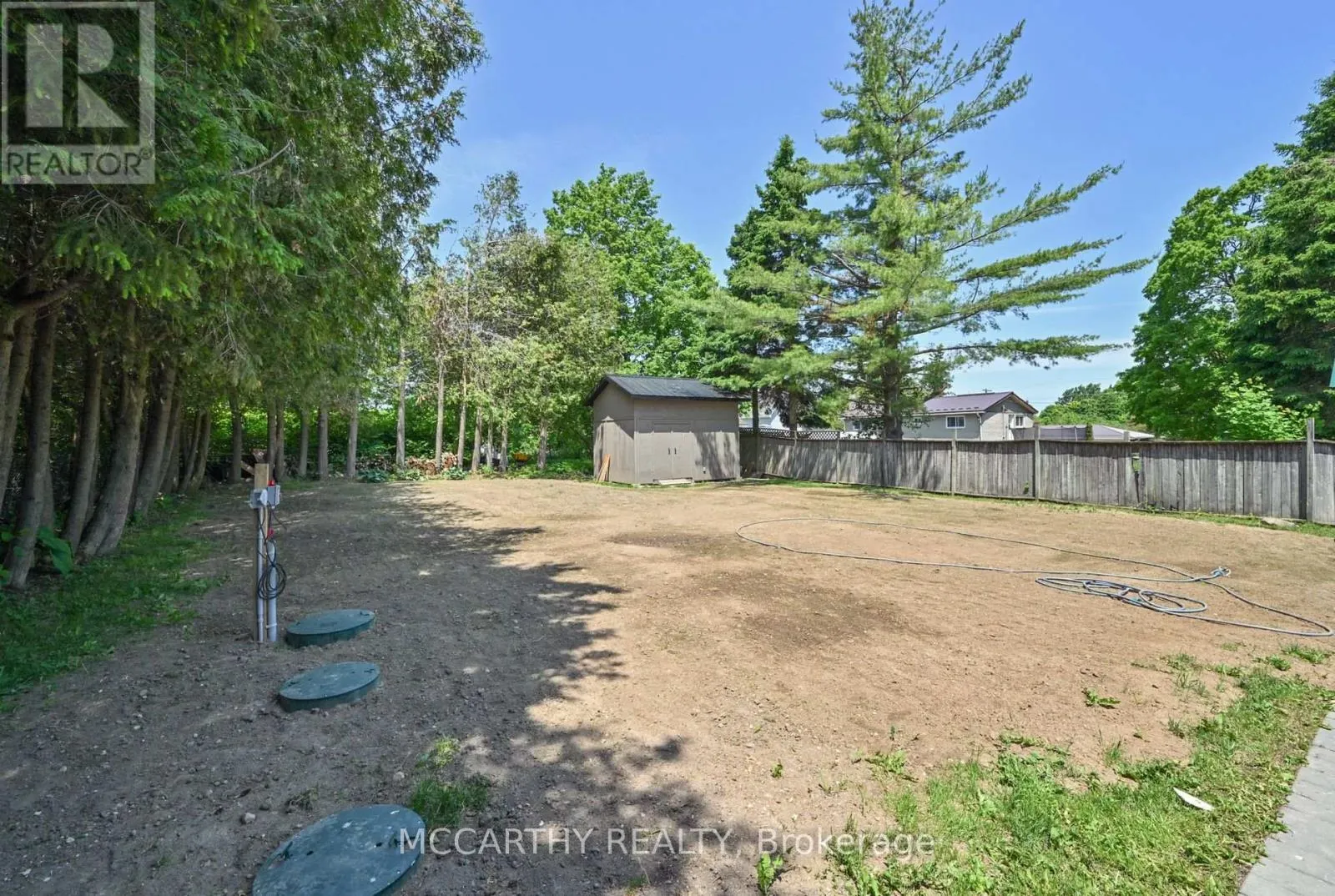 681141 260 SIDE ROAD