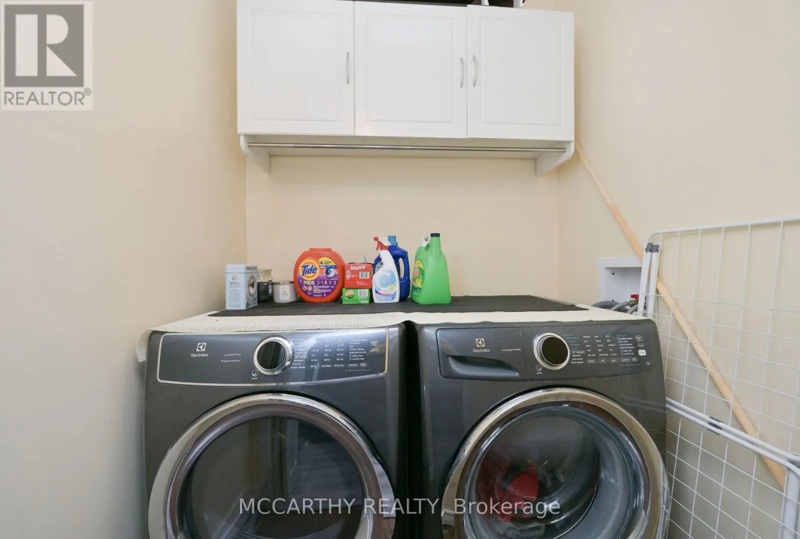 681141 260 SIDE ROAD