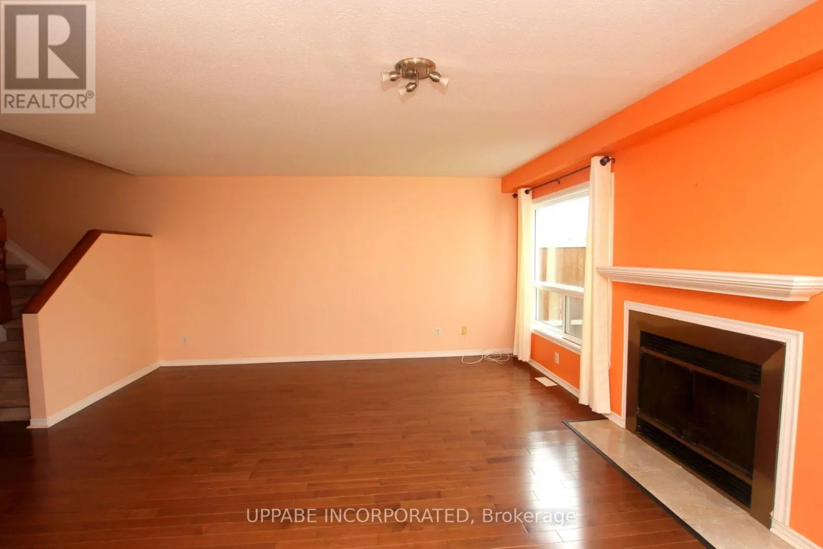 6075 PINEGLADE CRESCENT