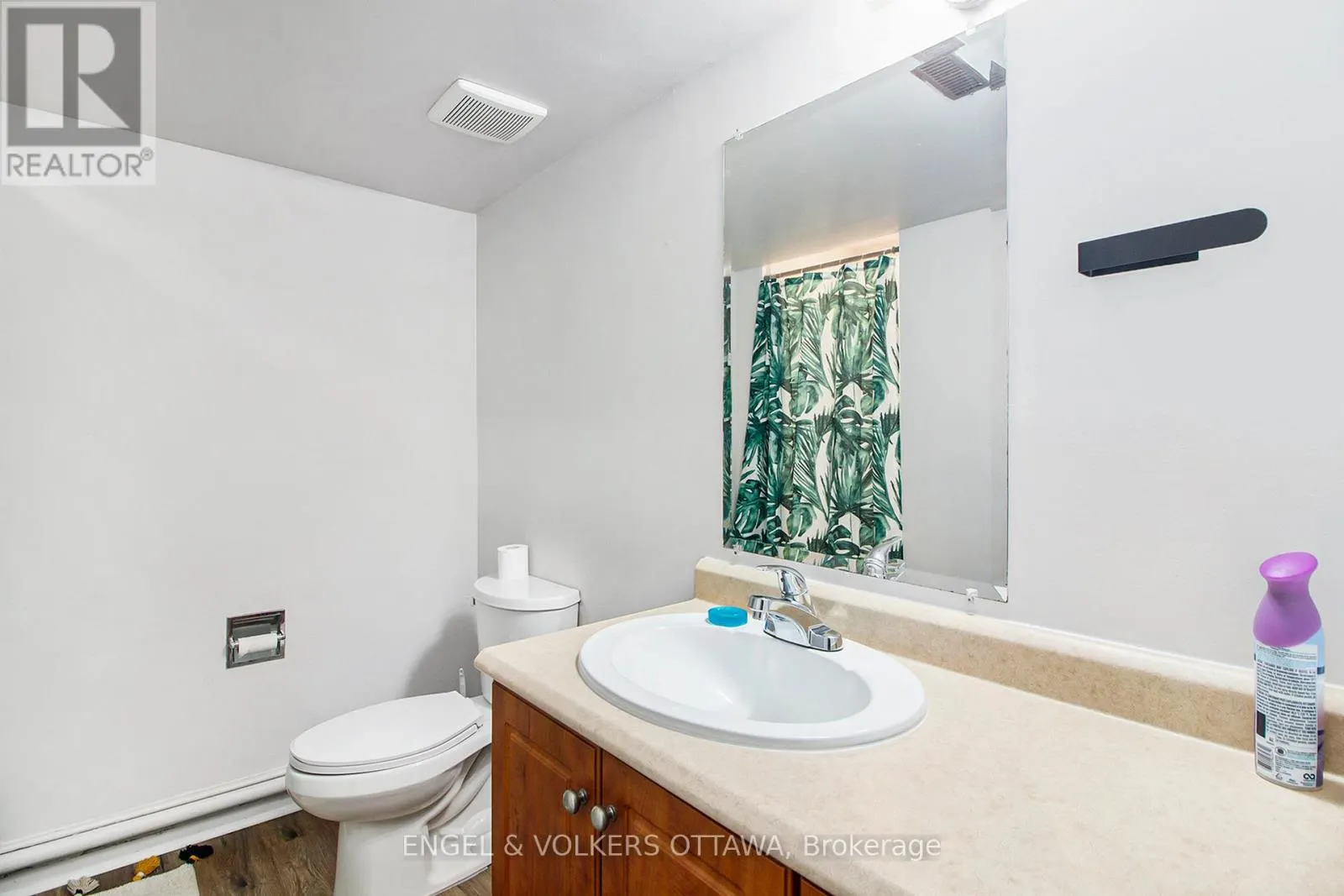 17 - 3301 MCCARTHY STREET