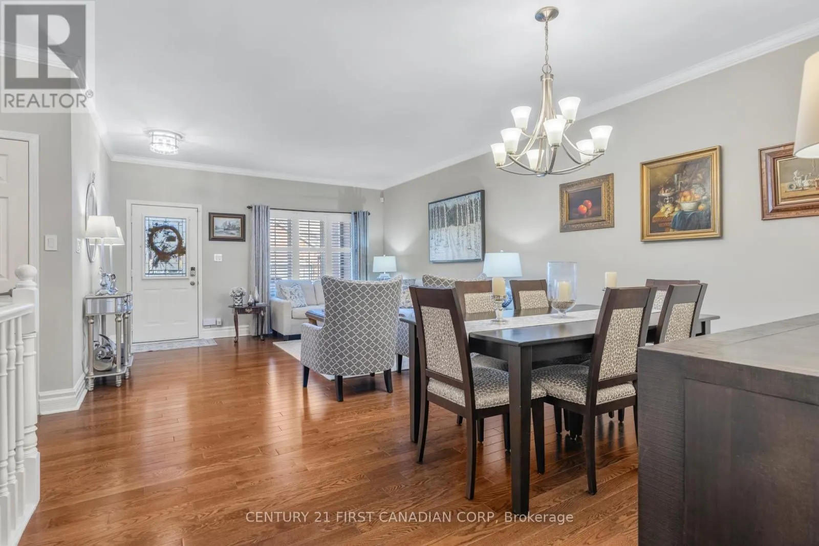 1 - 205 NORTH CENTRE ROAD, #1