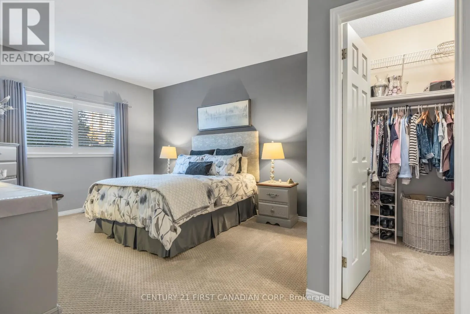 1 - 205 NORTH CENTRE ROAD, #1