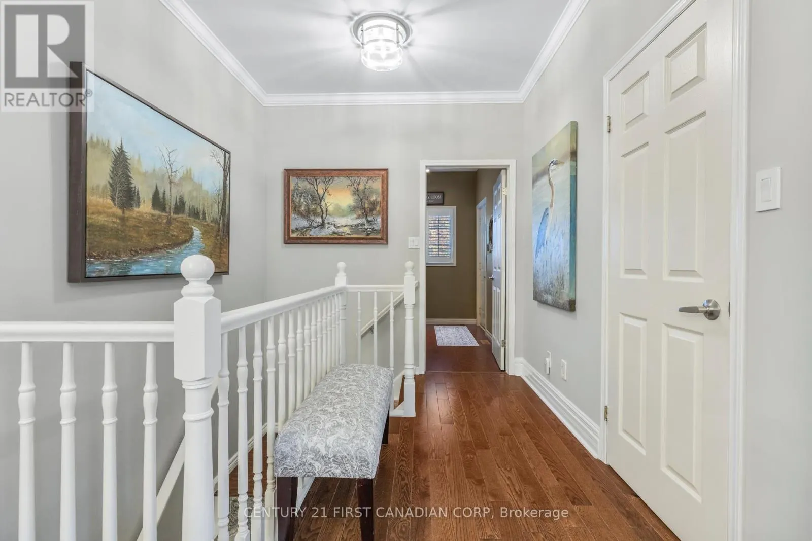 1 - 205 NORTH CENTRE ROAD, #1