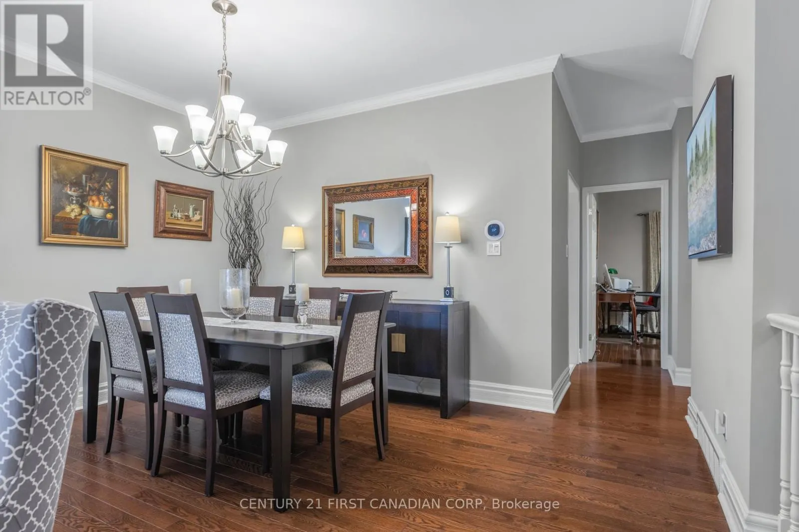 1 - 205 NORTH CENTRE ROAD, #1