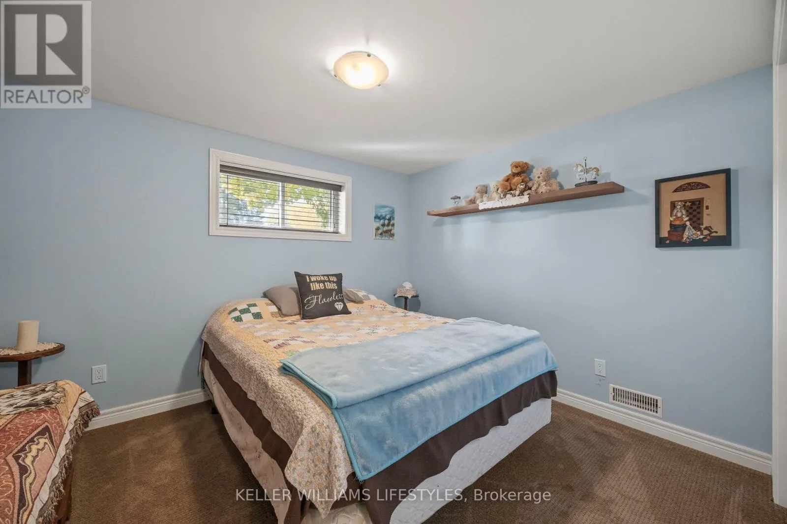 11 HAWTHORN CRESCENT