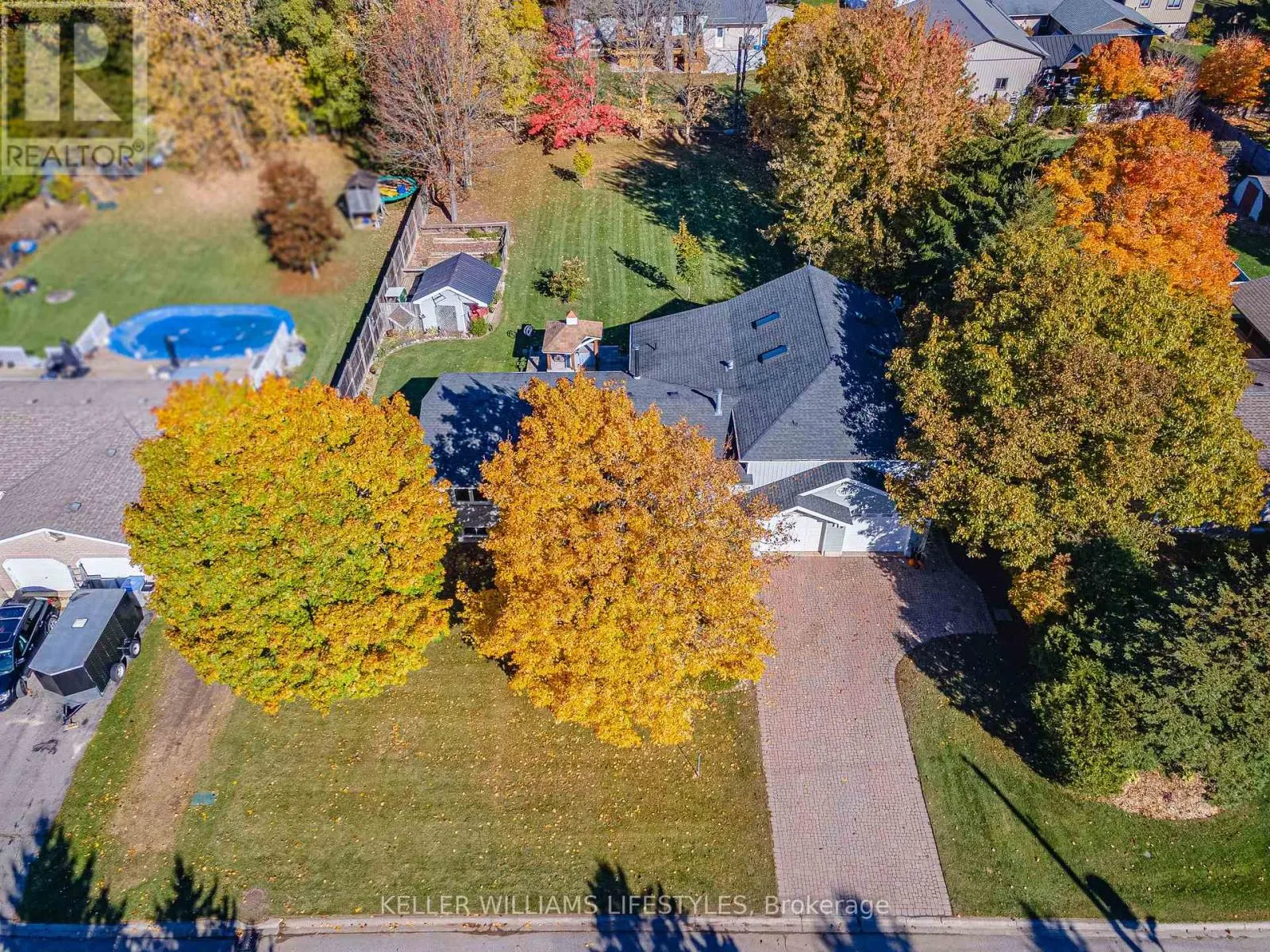 11 HAWTHORN CRESCENT