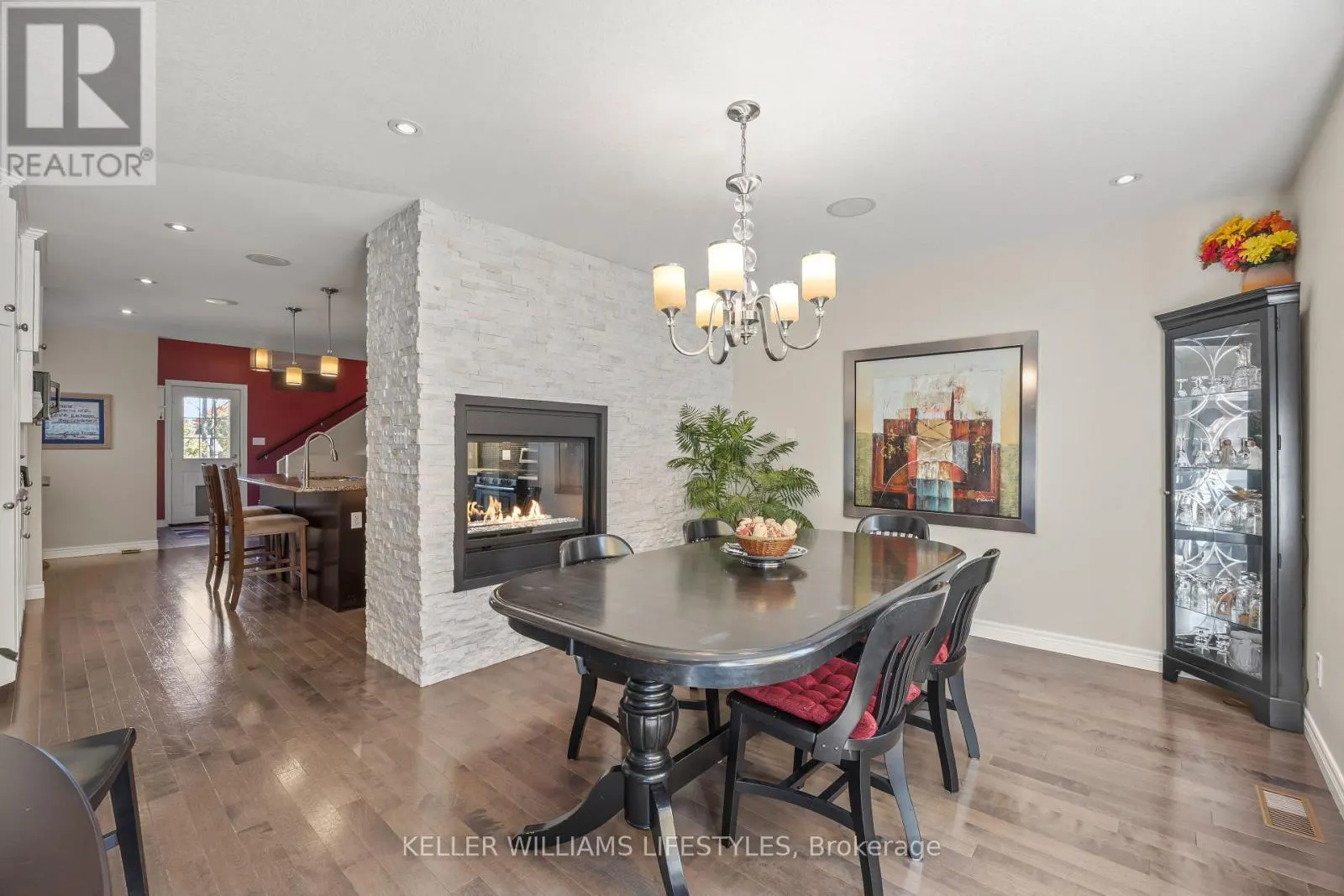 11 HAWTHORN CRESCENT