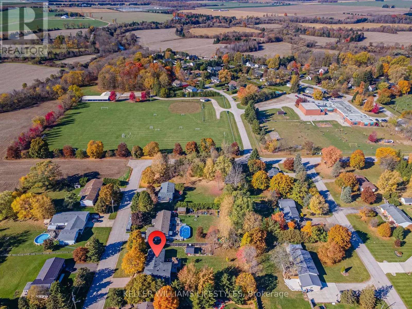 11 HAWTHORN CRESCENT