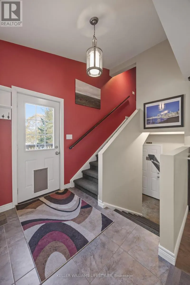 11 HAWTHORN CRESCENT