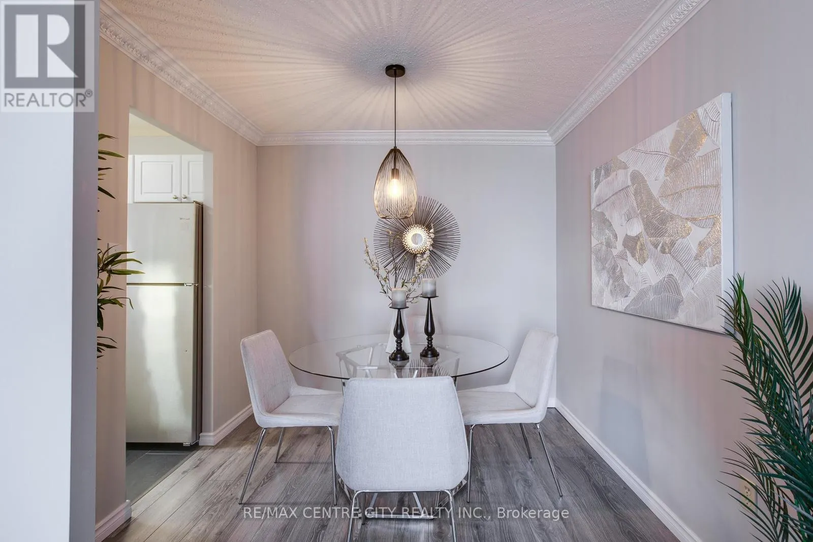 812 - 45 POND MILLS ROAD, #812