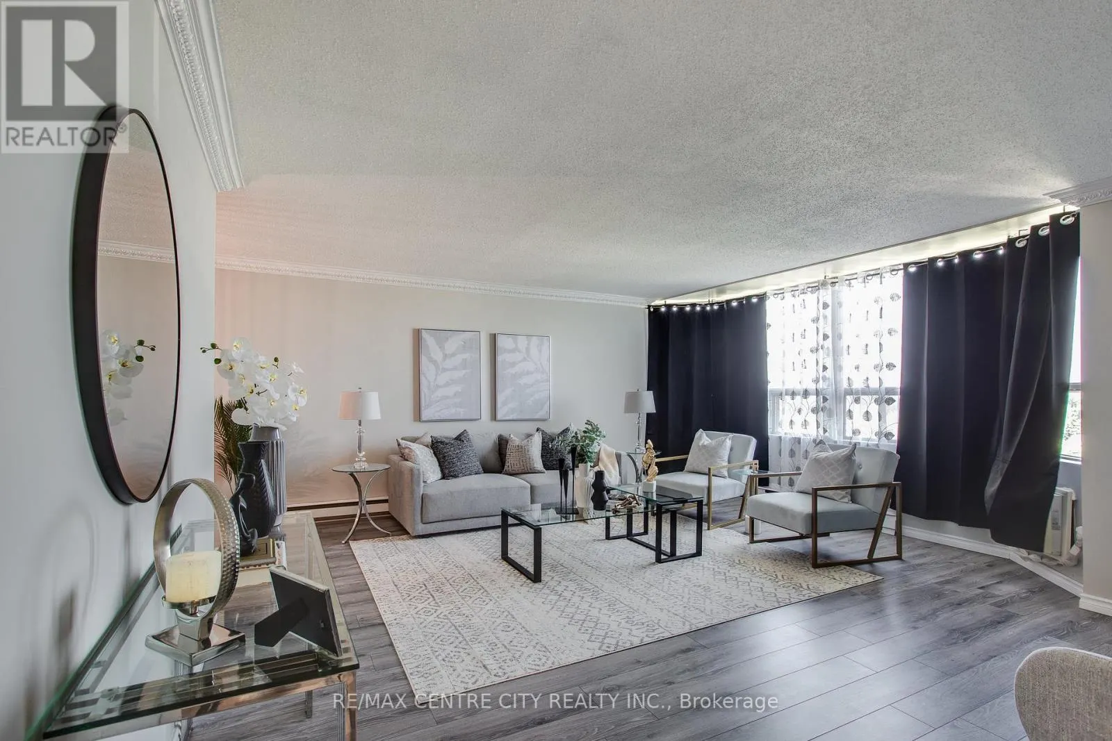 812 - 45 POND MILLS ROAD, #812