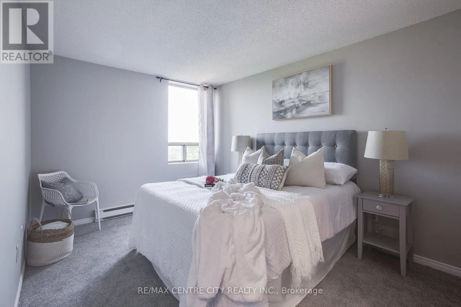 812 - 45 POND MILLS ROAD, #812