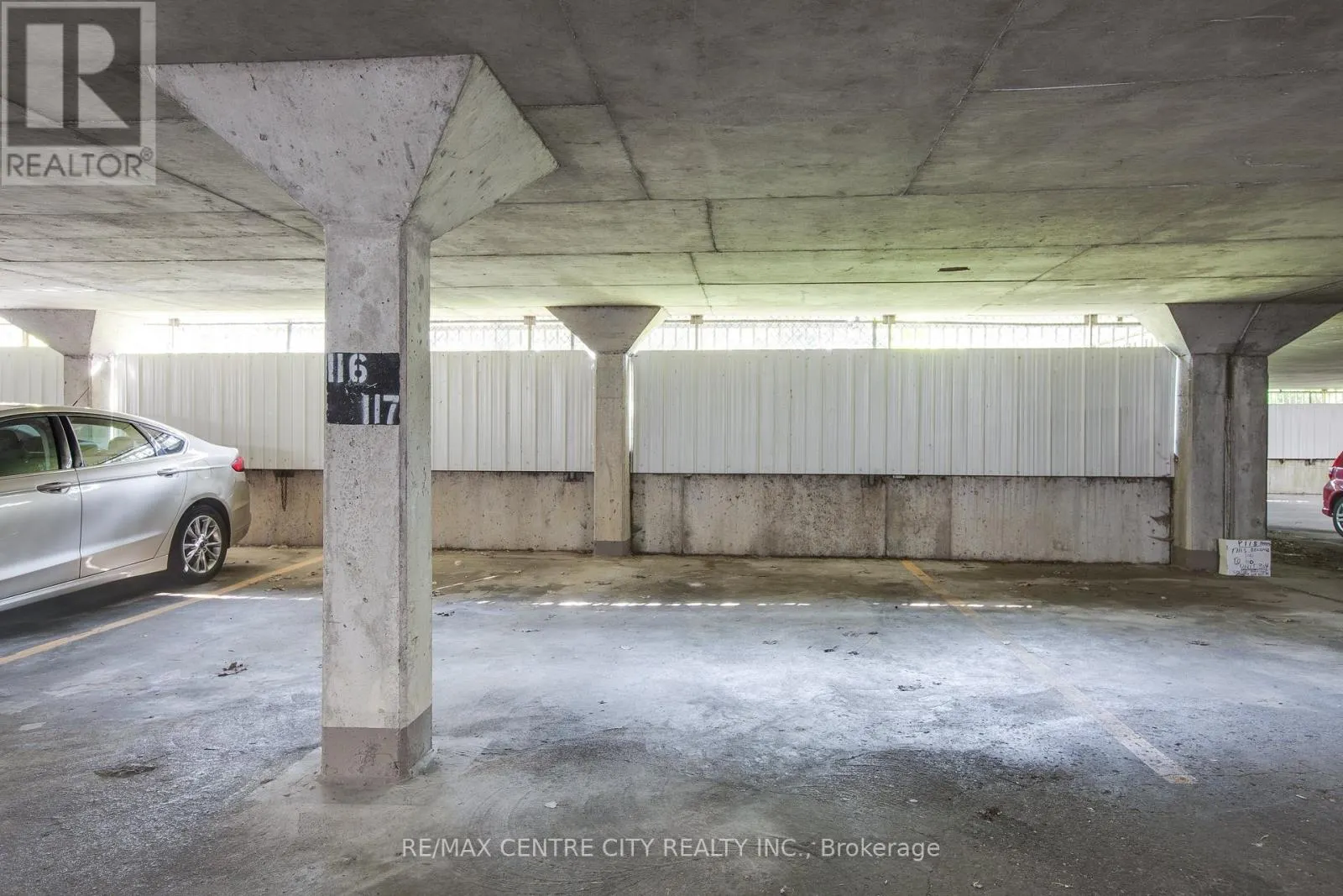 812 - 45 POND MILLS ROAD, #812