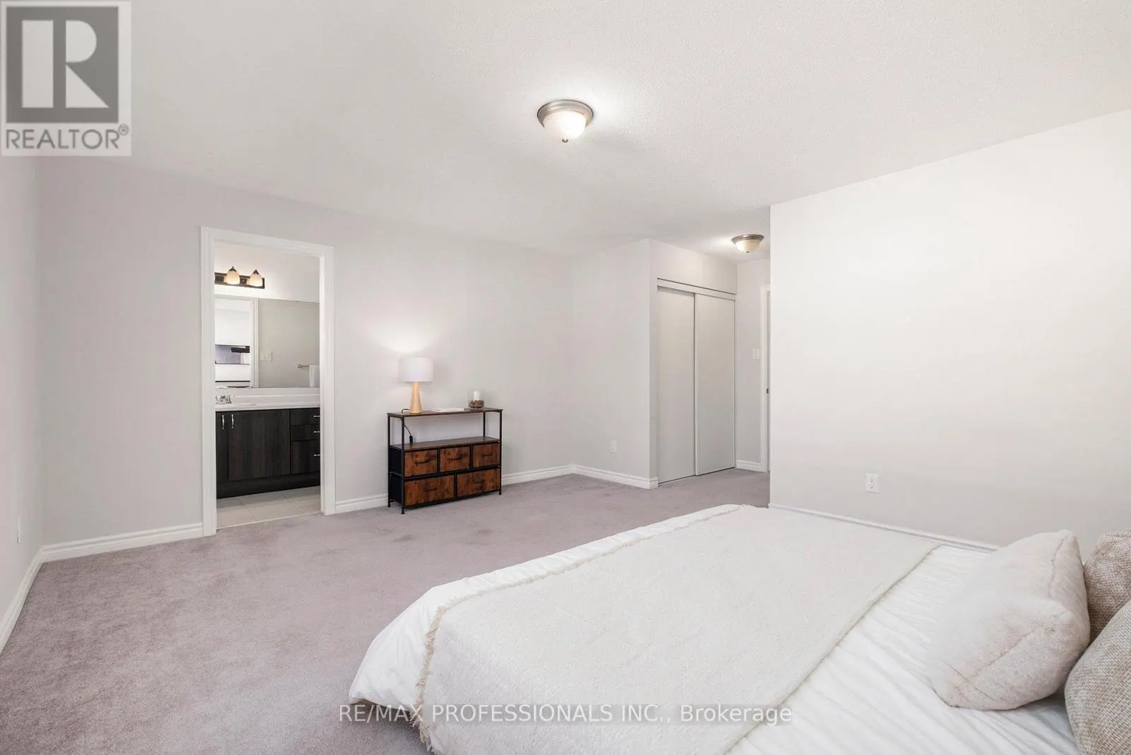 2241 WATERCOLOURS WAY