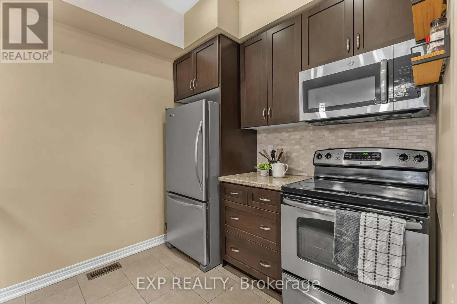 28 - 515 WINSTON ROAD