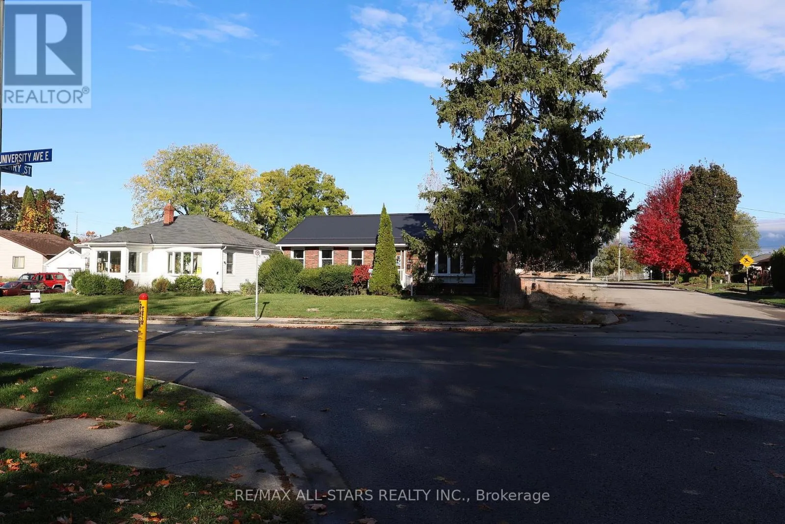 200 UNIVERSITY AVENUE E