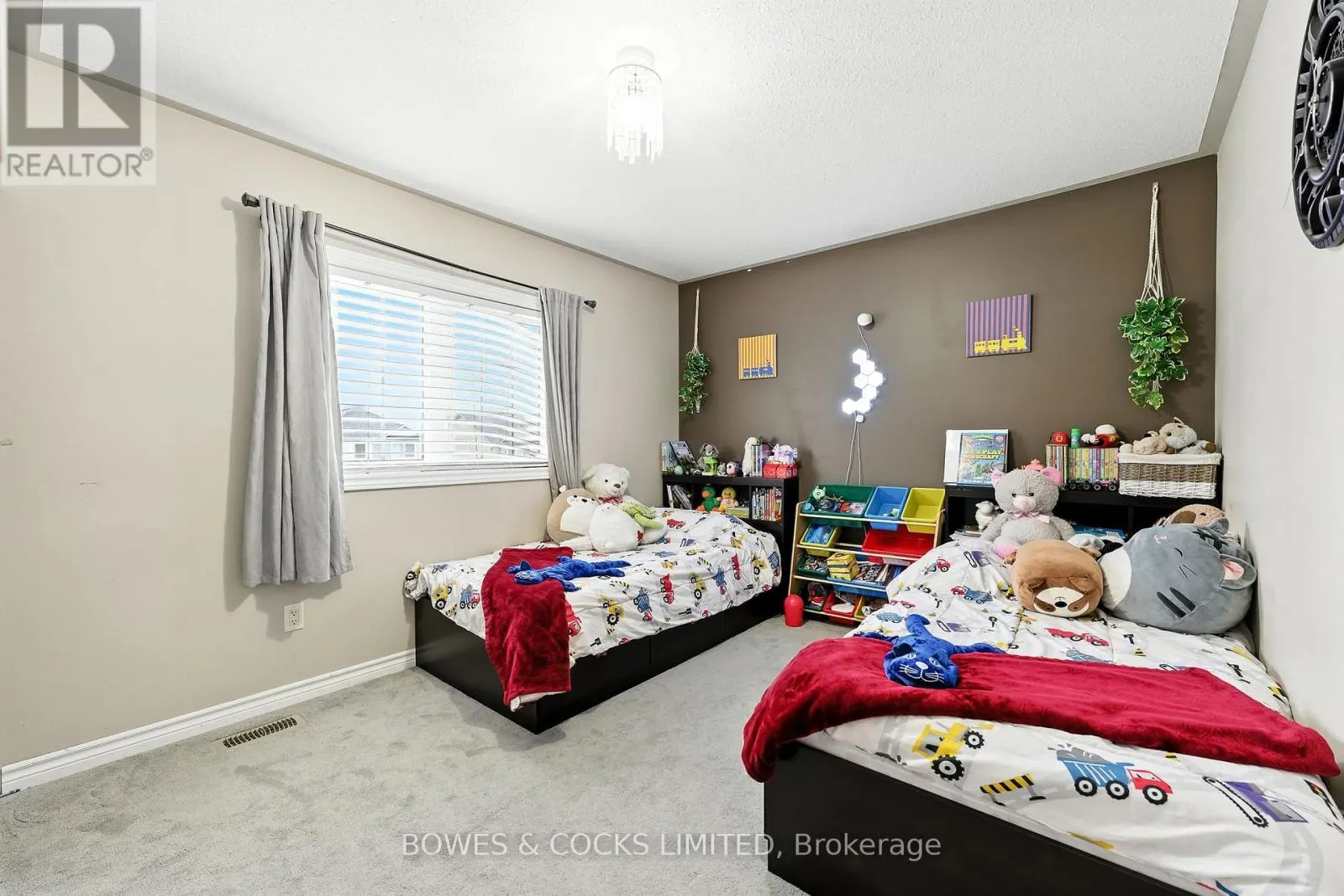 210 FARRIER CRESCENT