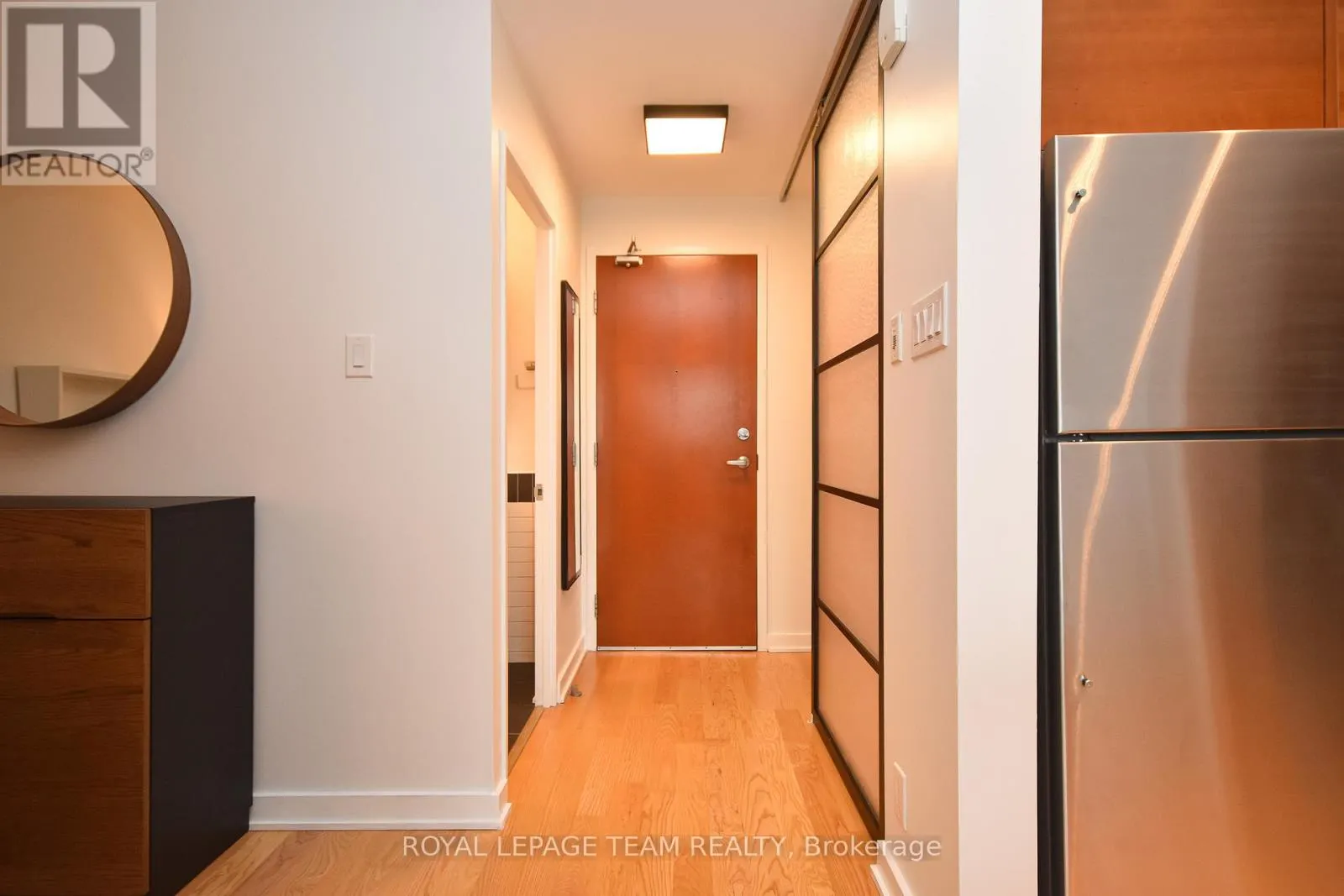 1206 - 324 LAURIER AVENUE