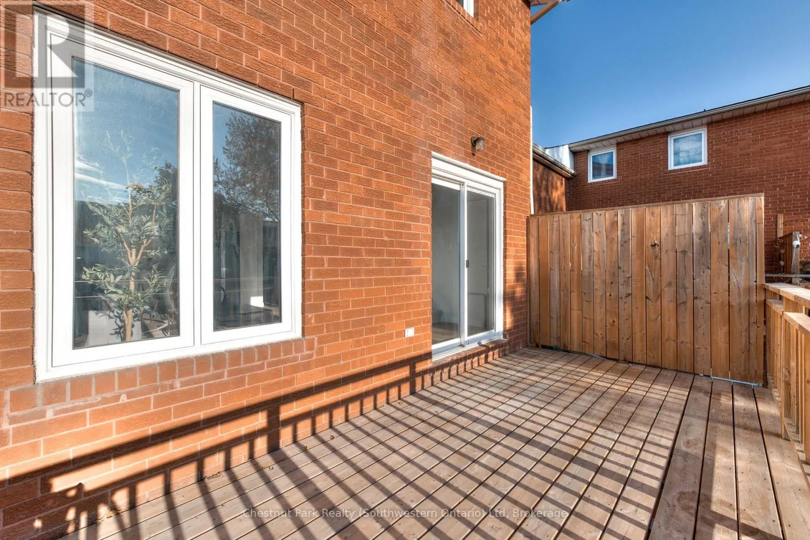 8 - 100 INKERMAN STREET, #8