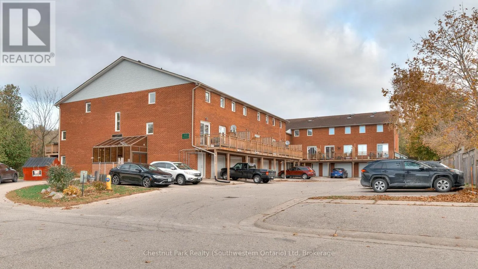 8 - 100 INKERMAN STREET, #8