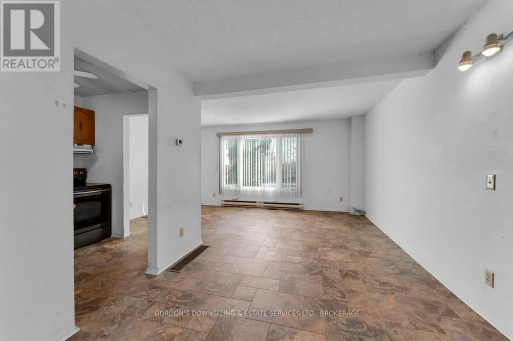 45 - 39 COVENTRY CRESCENT, #45