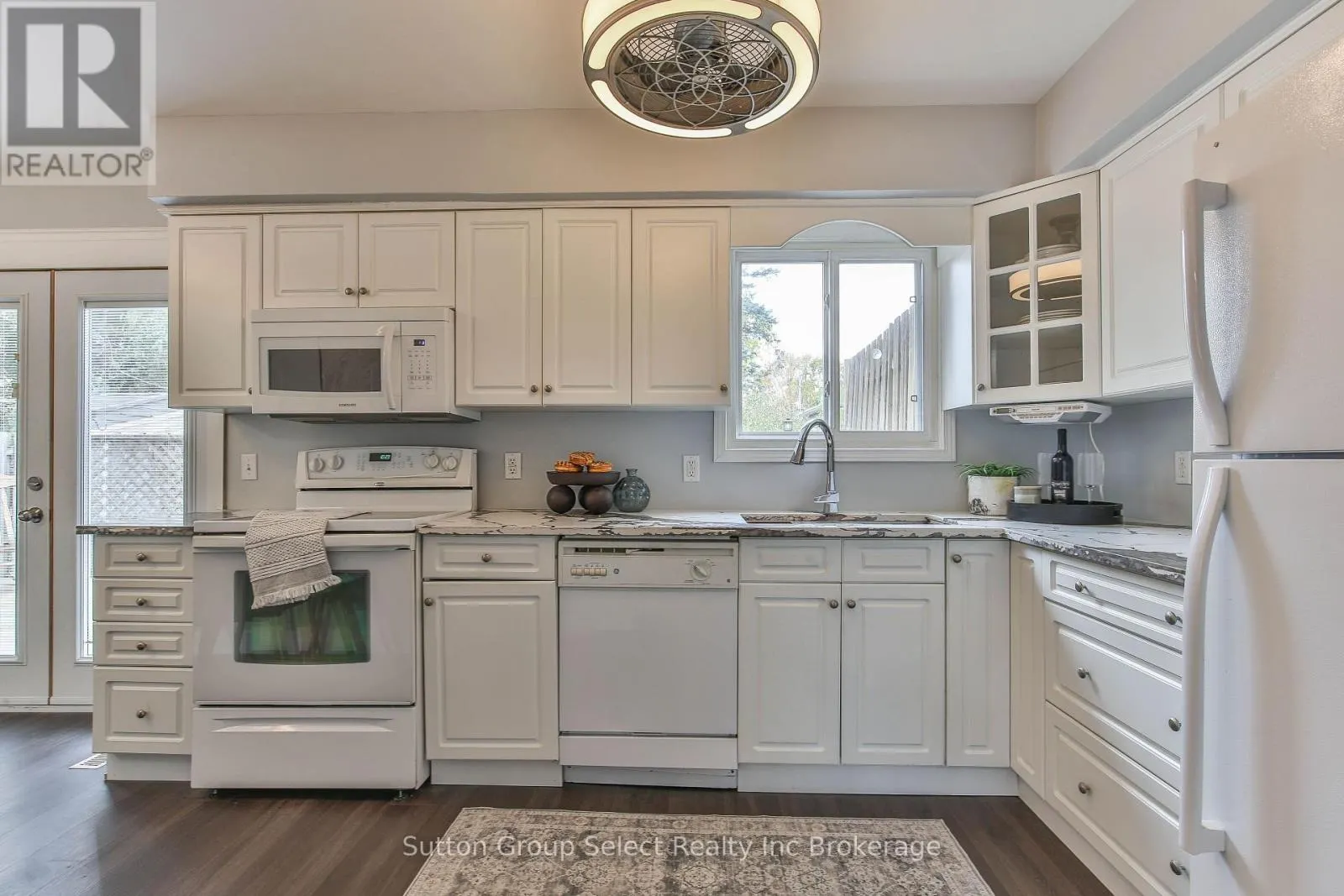 1009 A NESBITT CRESCENT