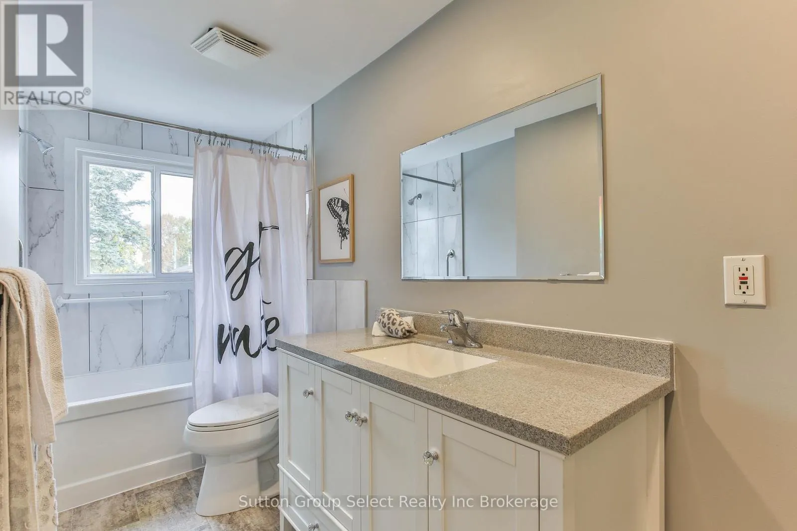 1009 A NESBITT CRESCENT