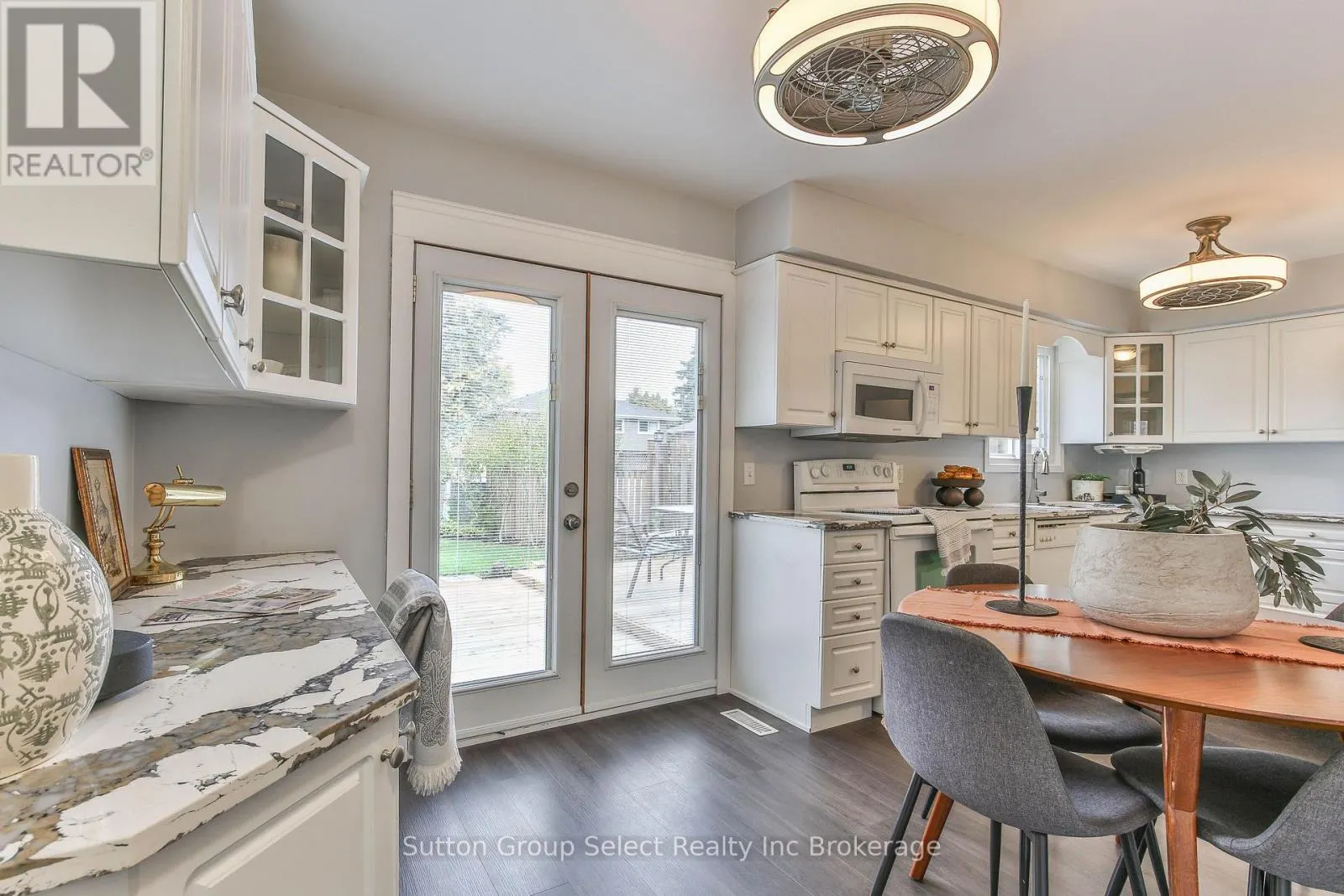 1009 A NESBITT CRESCENT