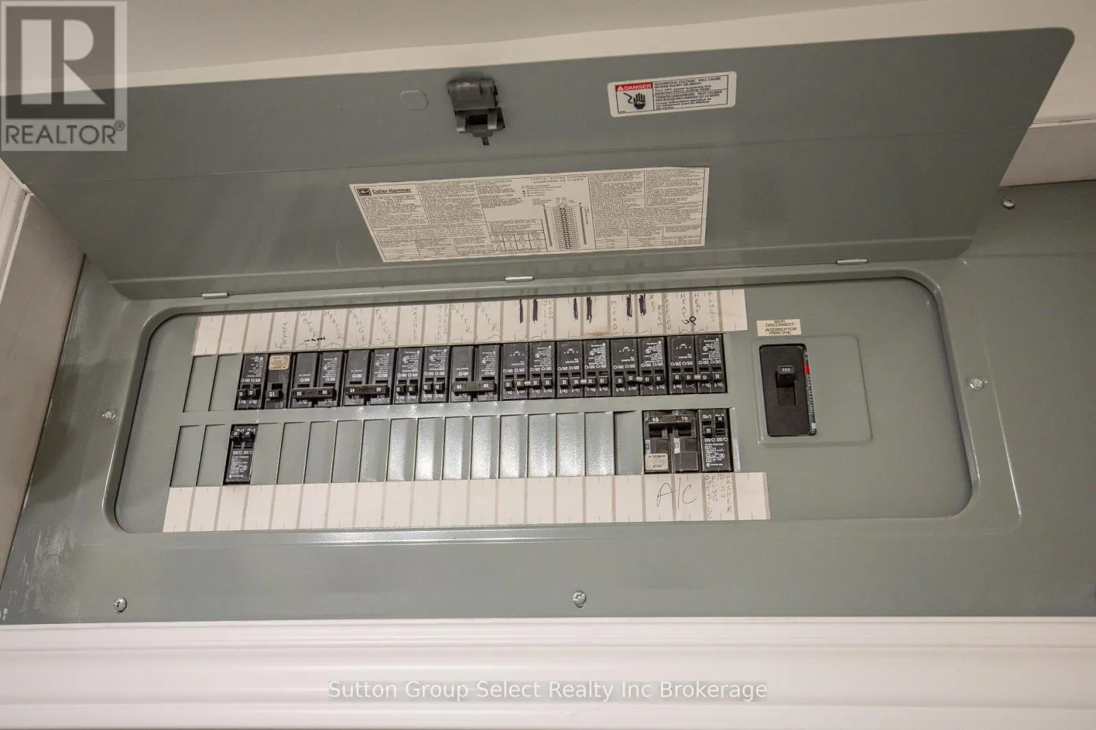 1009 A NESBITT CRESCENT