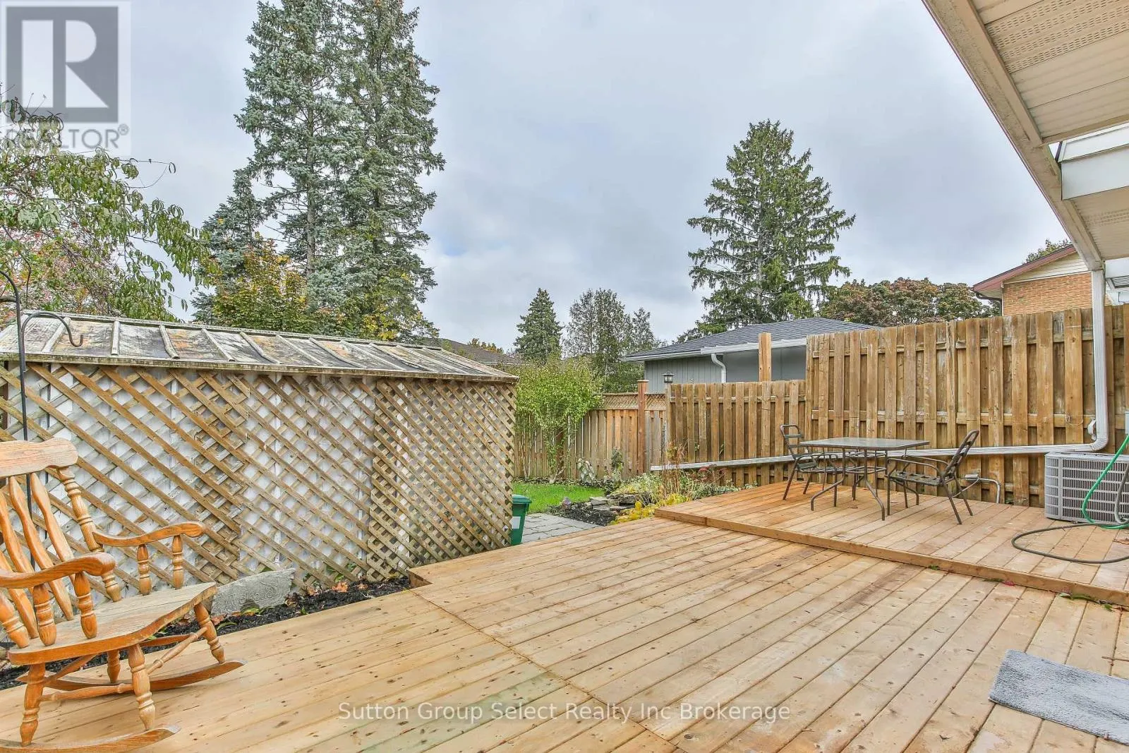 1009 A NESBITT CRESCENT