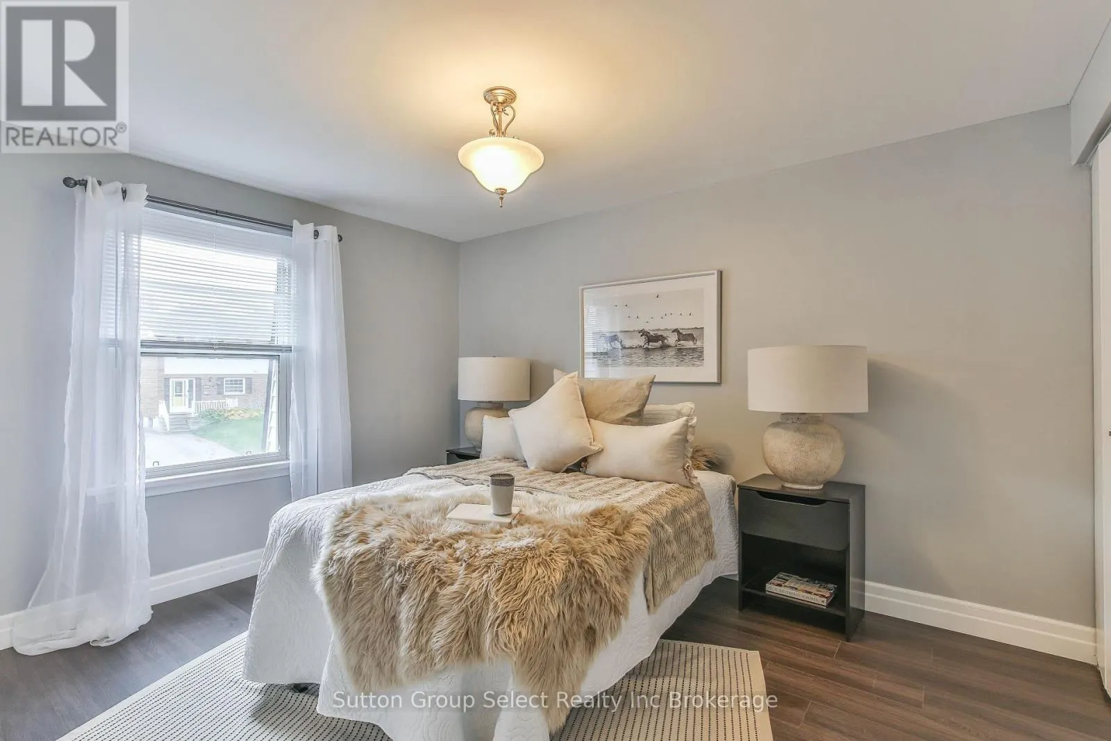 1009 A NESBITT CRESCENT