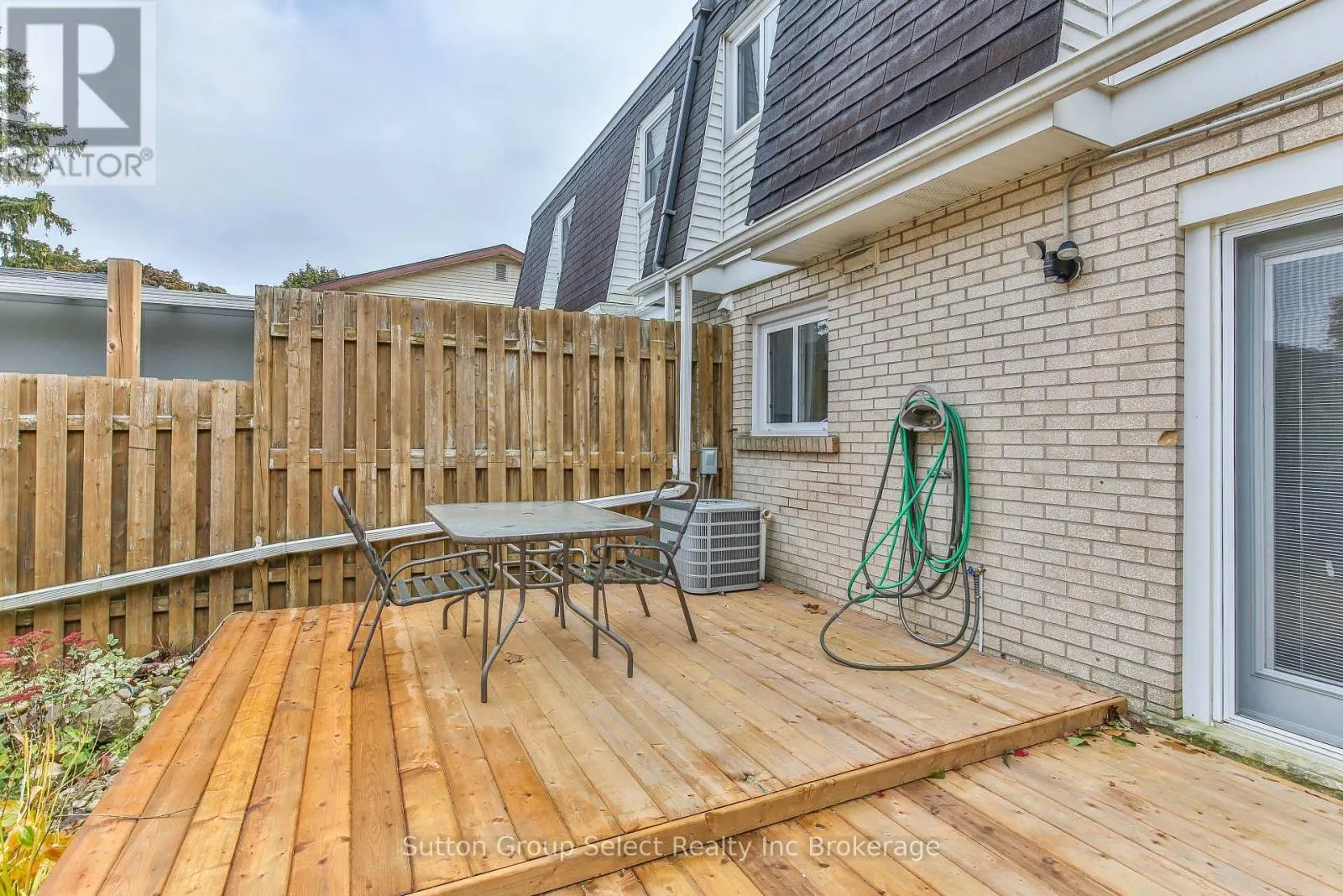 1009 A NESBITT CRESCENT