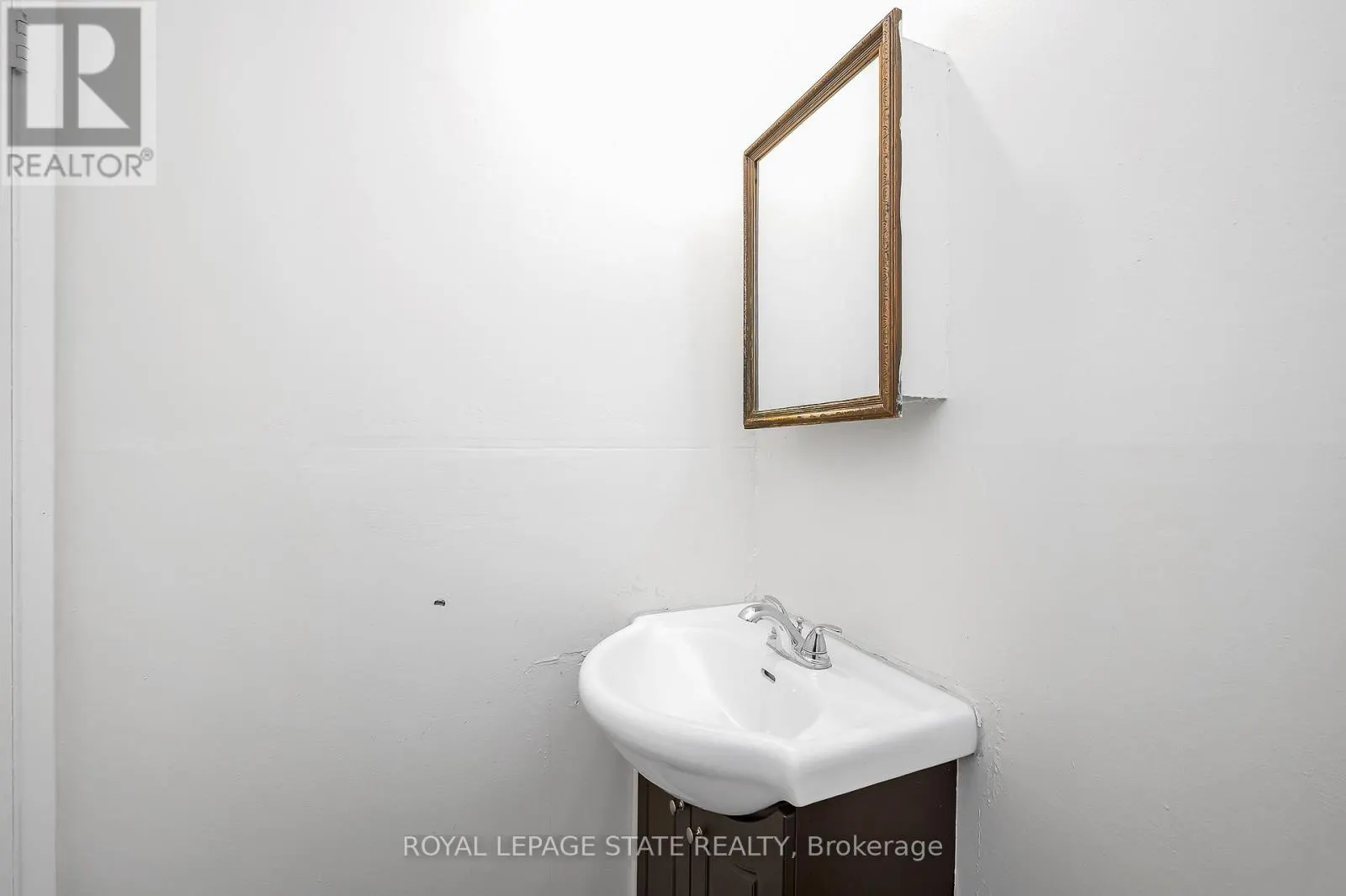 124 - 100 QUIGLEY ROAD