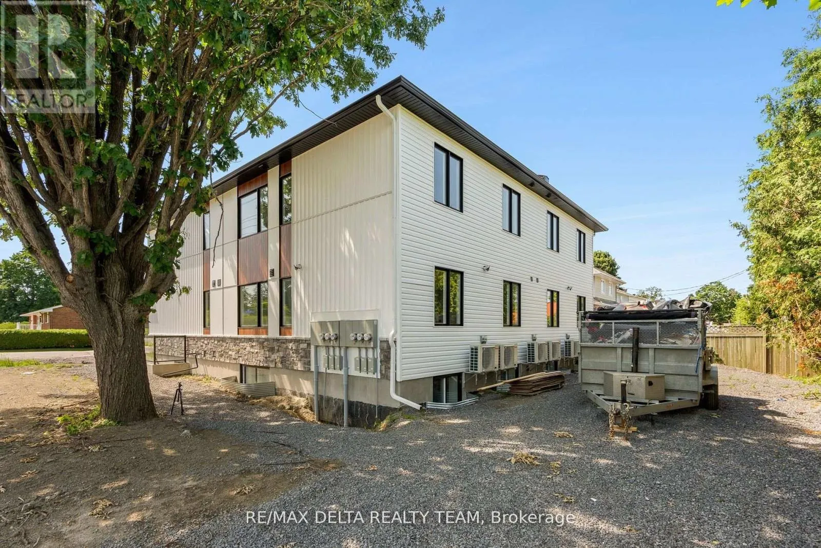 3 - 77A GRANTON AVENUE