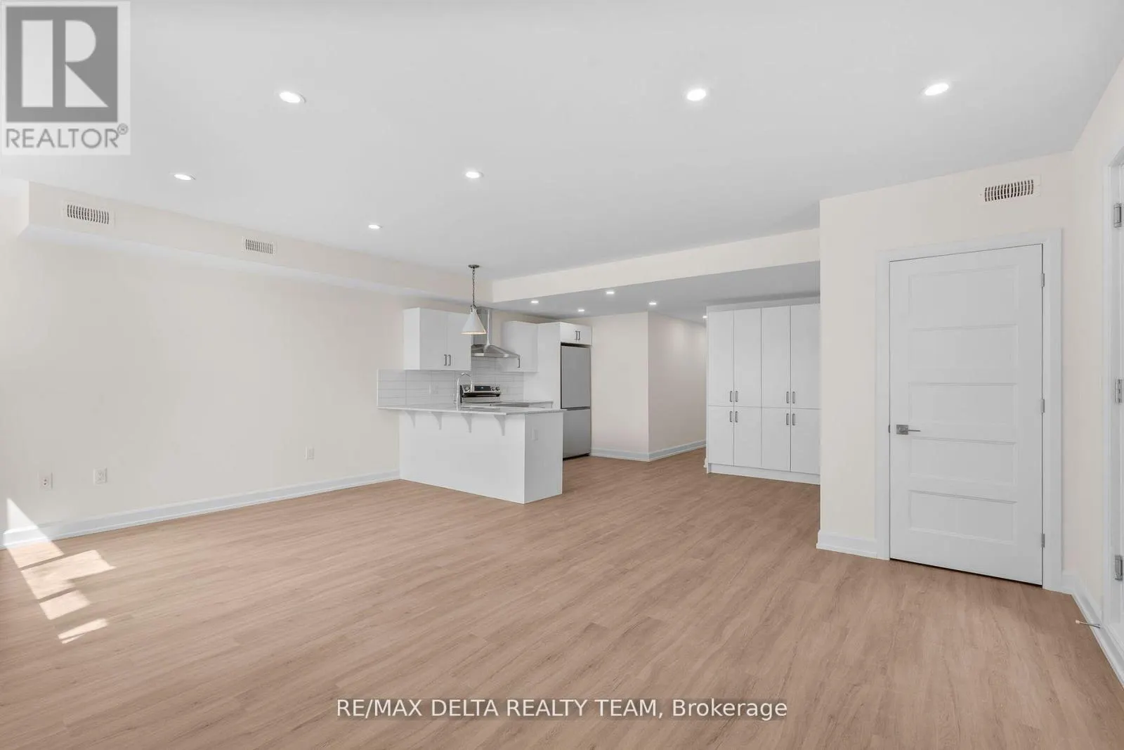 3 - 77A GRANTON AVENUE