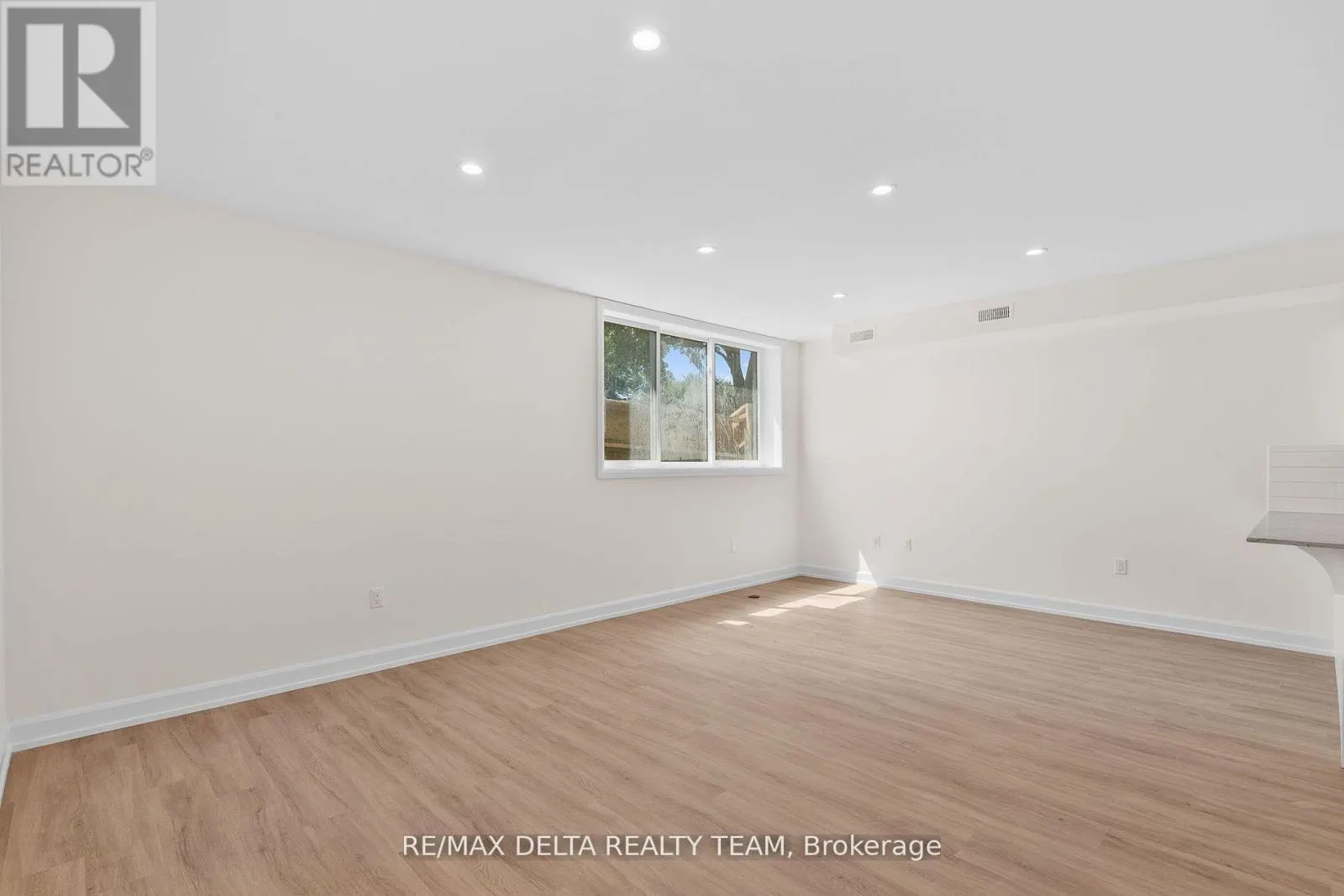 3 - 77A GRANTON AVENUE