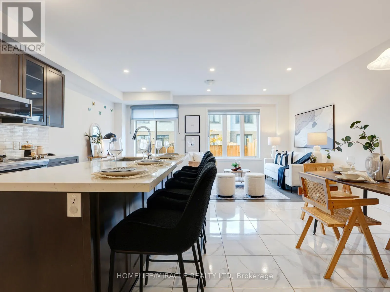 100 - 166 DEERPATH DRIVE