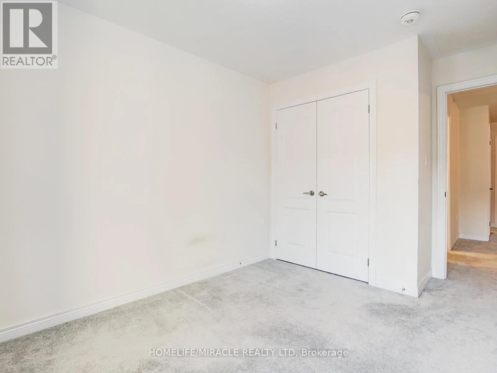 100 - 166 DEERPATH DRIVE