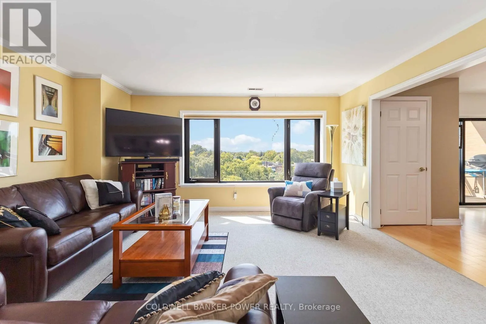 602 - 19 KING STREET, #602