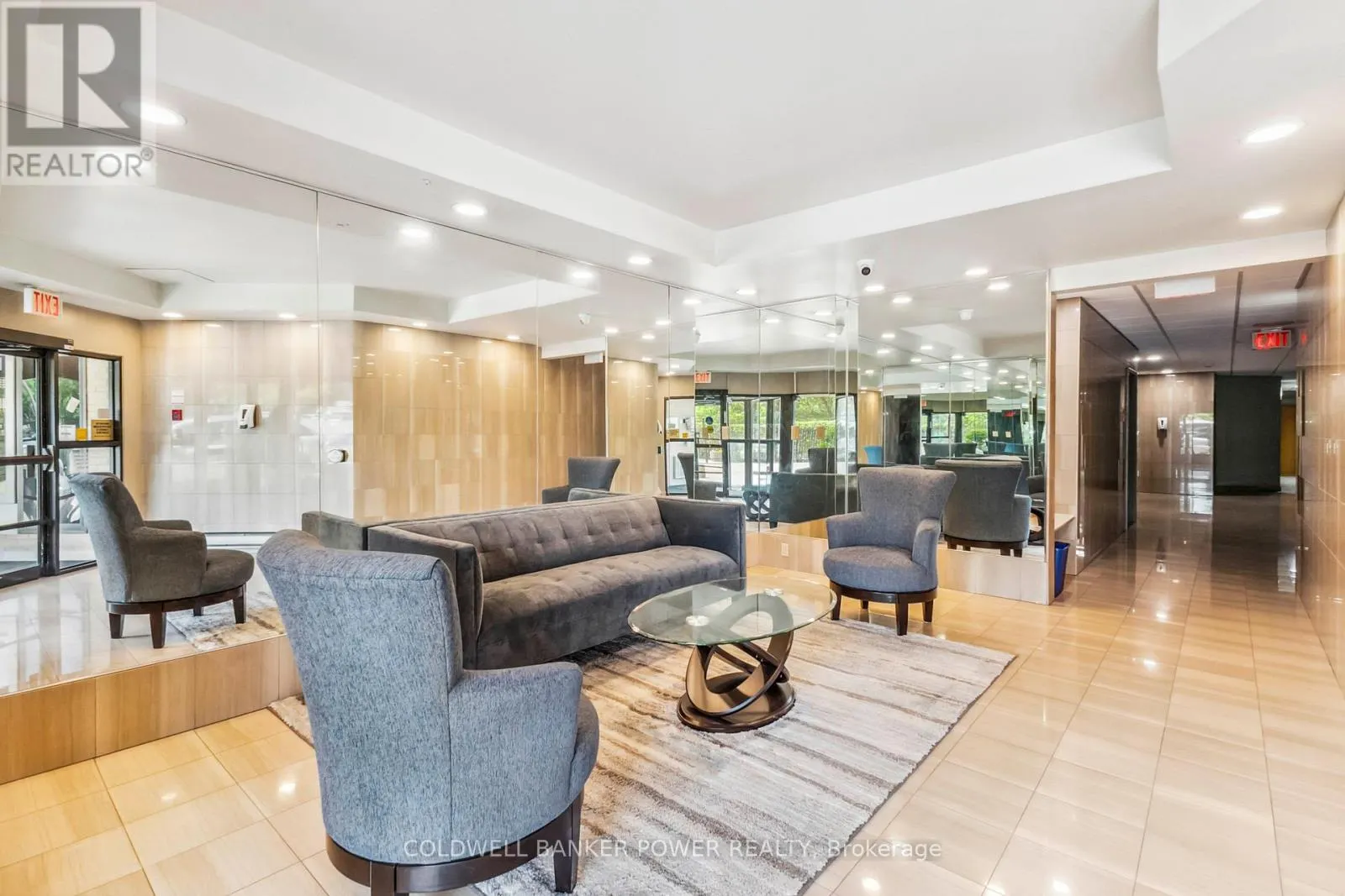 602 - 19 KING STREET, #602