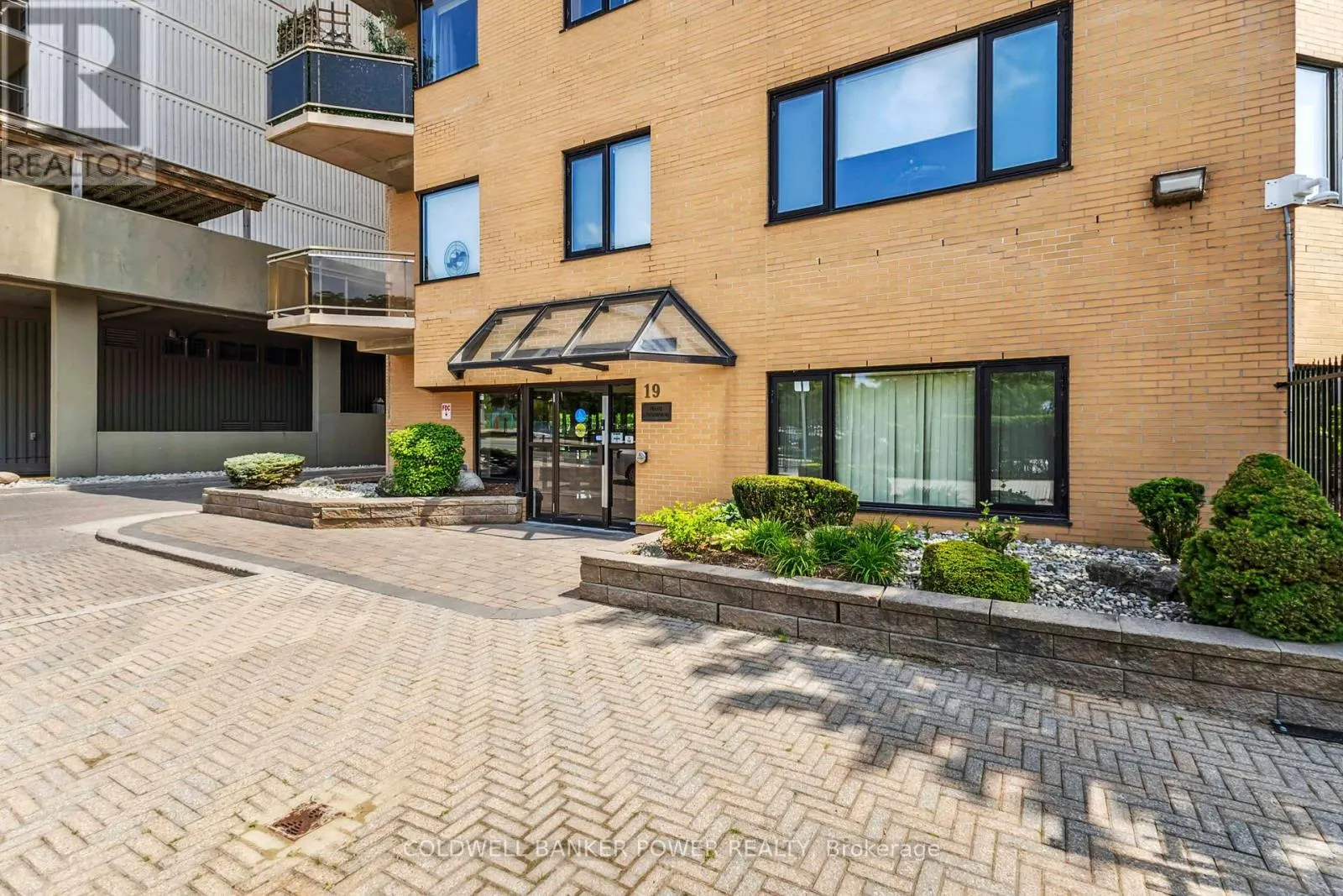 602 - 19 KING STREET, #602