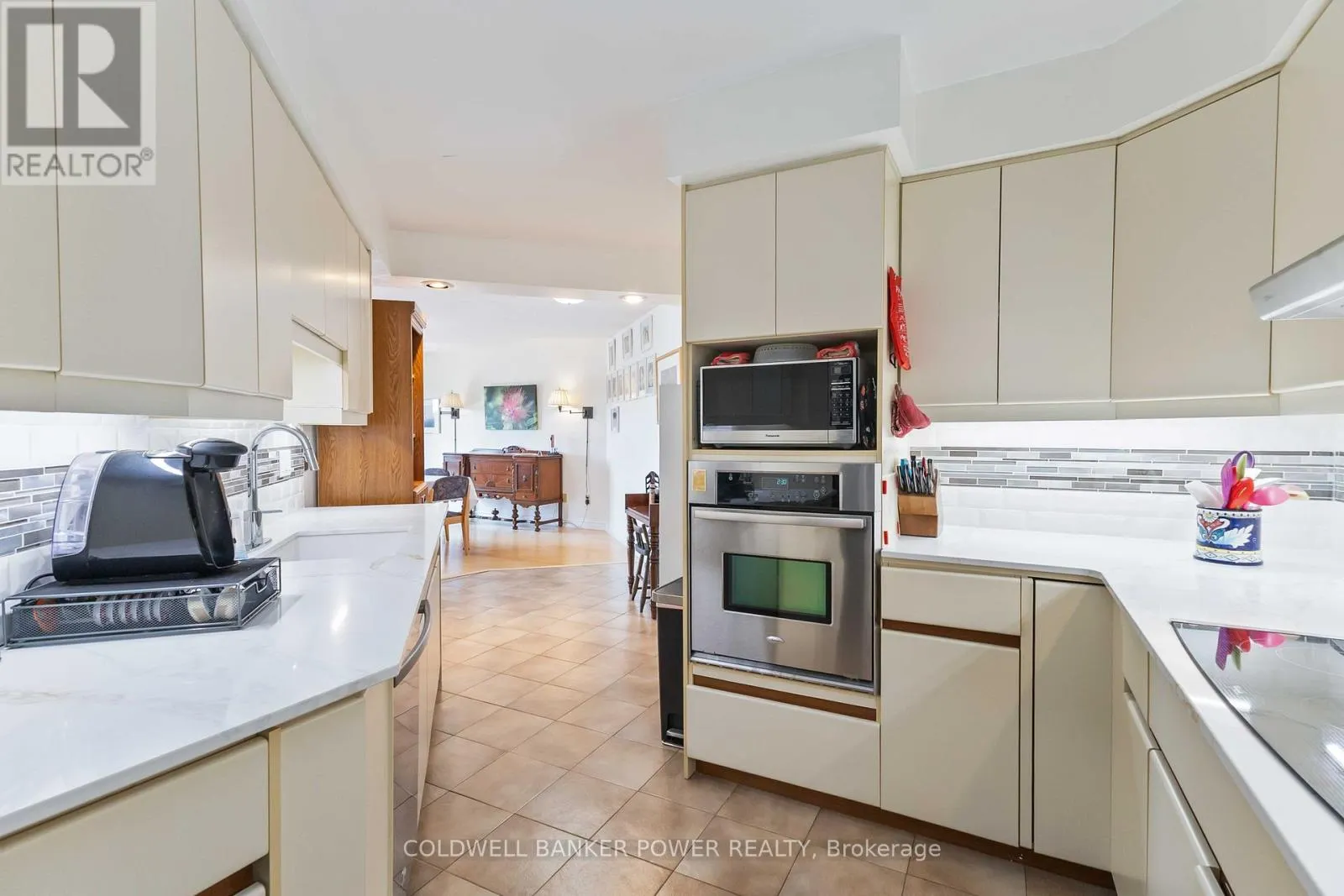 602 - 19 KING STREET, #602