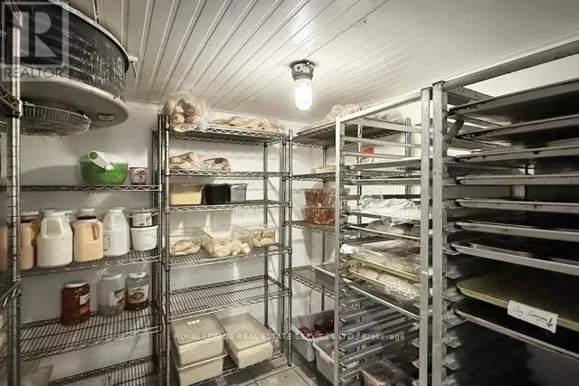 872 UPPER SHERMAN AVENUE