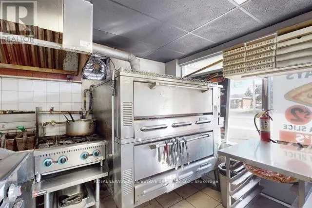 872 UPPER SHERMAN AVENUE