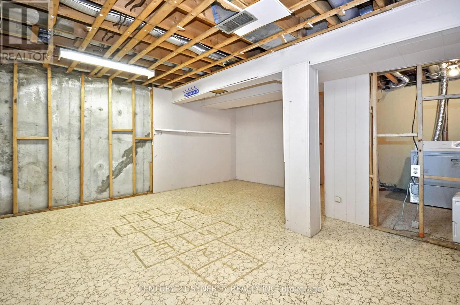 57 - 4613 CARRINGTON PLACE