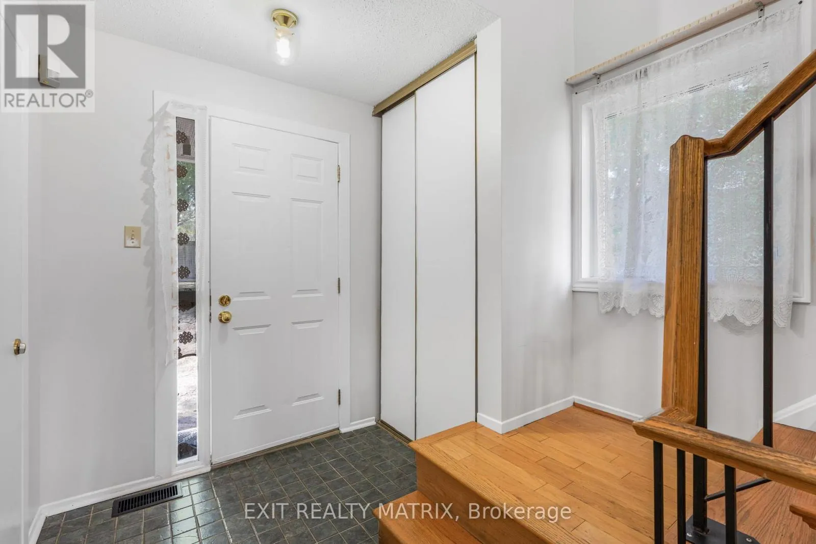 26 - 42 OAKHAVEN PRIVATE