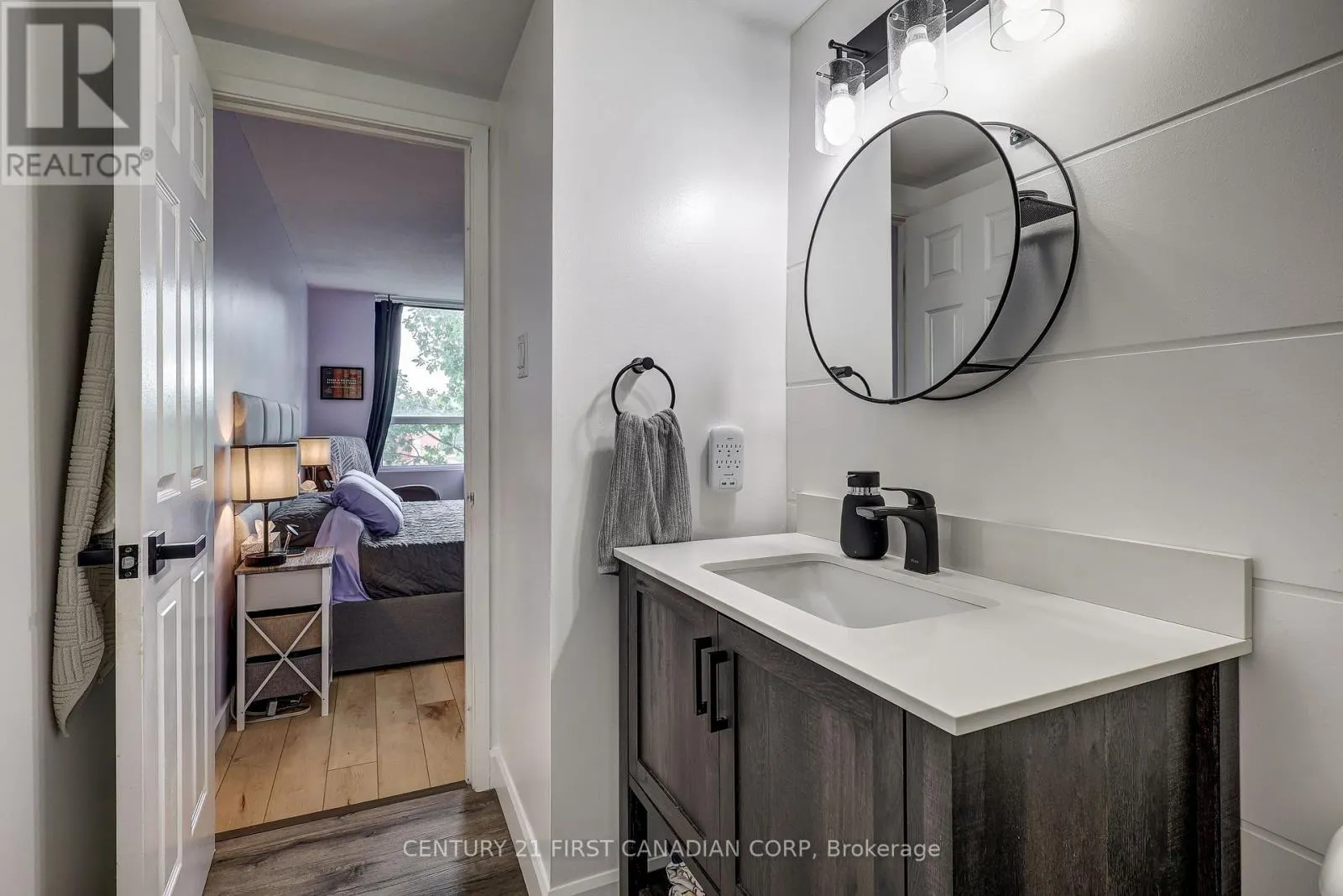 506 - 155 KENT STREET, #506