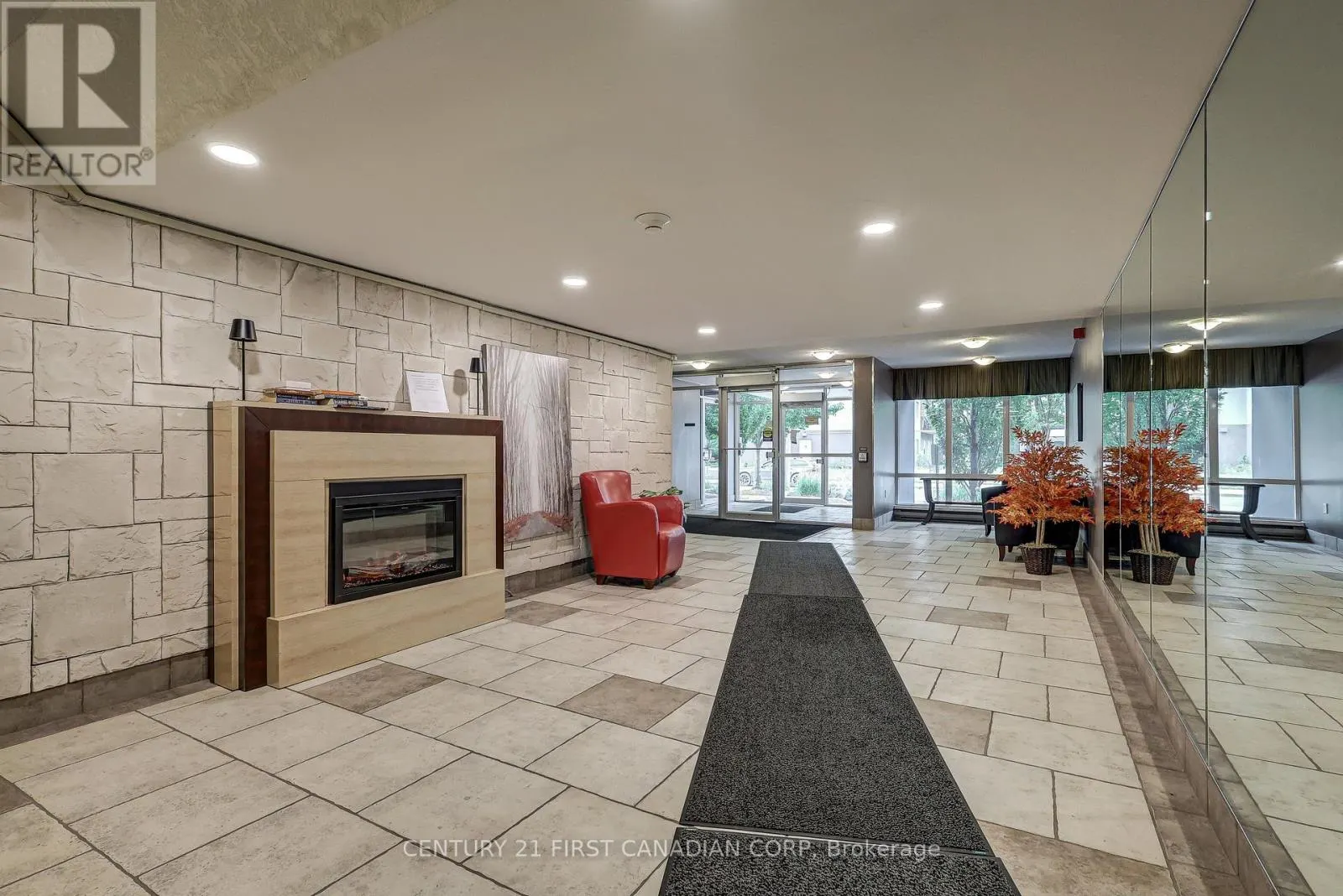 506 - 155 KENT STREET, #506