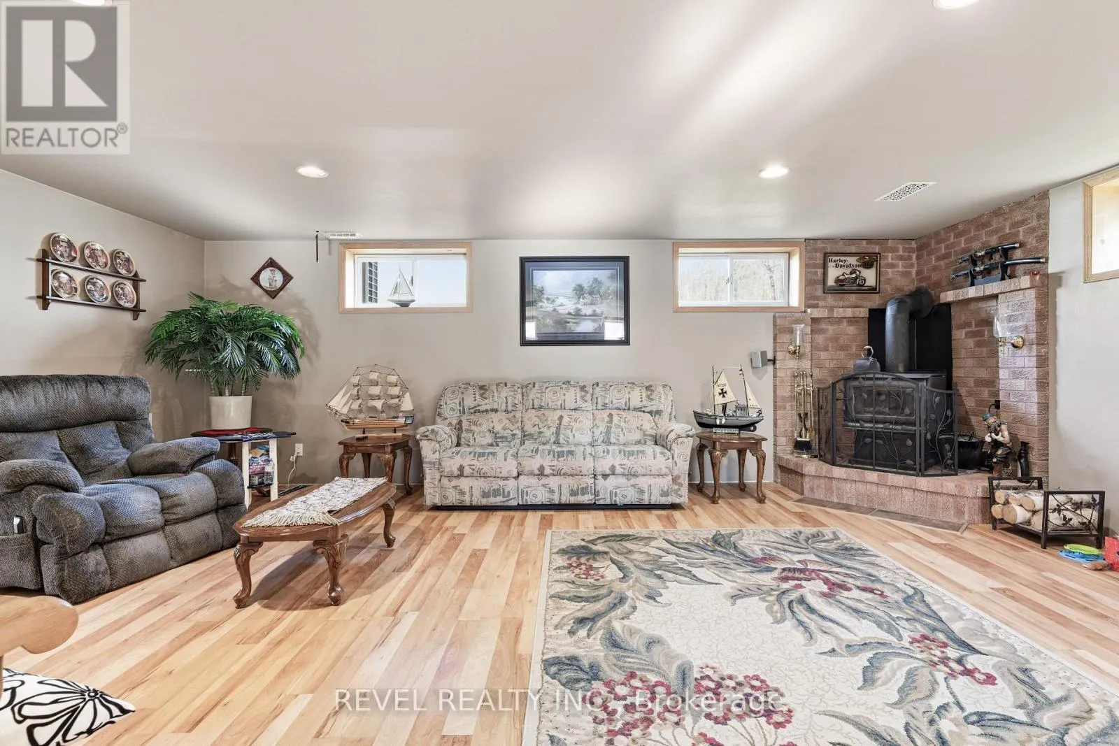 2371 COUNTY RD 48 ROAD